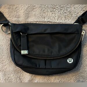 Lululemon All Night Festival Bag
Micro 2L Black